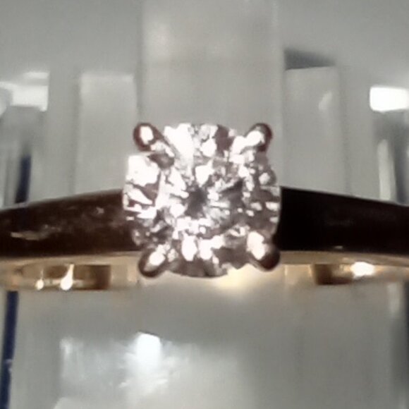 REDUCED!  14Kt Yellow Gold 1/4-Carat Solitaire Diamond Ring - Picture 3 of 7